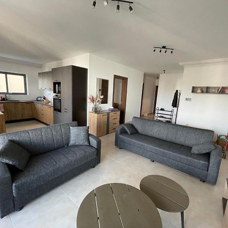 Blue Skies Family Apartment With Terrace Σεντ Πόλς Μπέι Εξωτερικό φωτογραφία