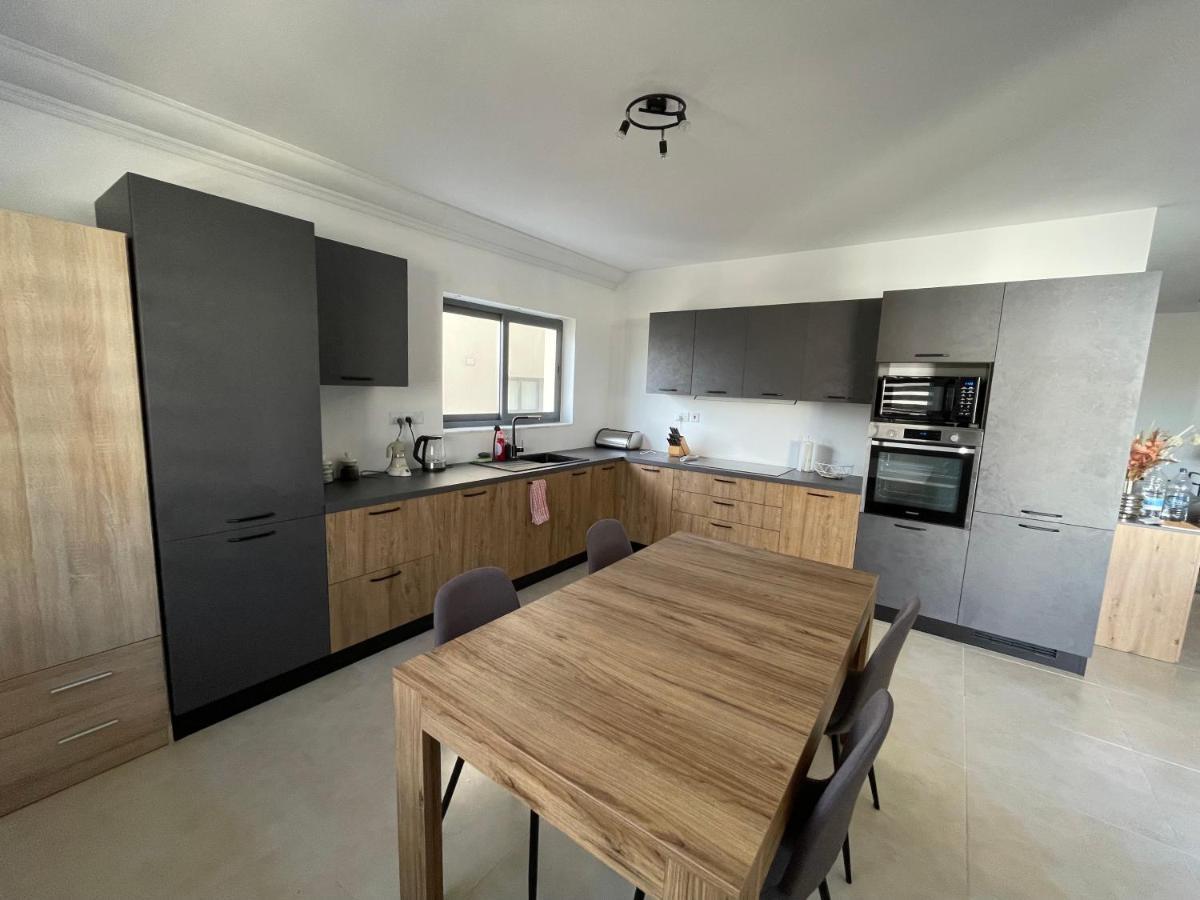 Blue Skies Family Apartment With Terrace Σεντ Πόλς Μπέι Εξωτερικό φωτογραφία